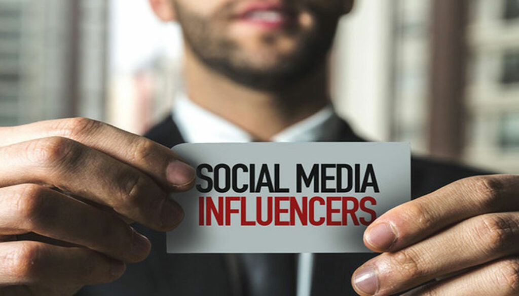 social-MEDIA-INfluers